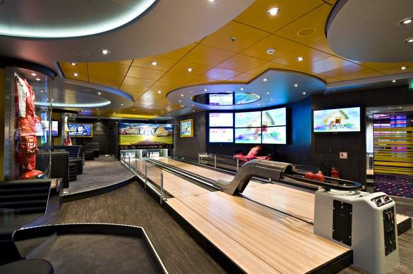 MSC Cruises MSC Splendida Sports Bar 2.jpg